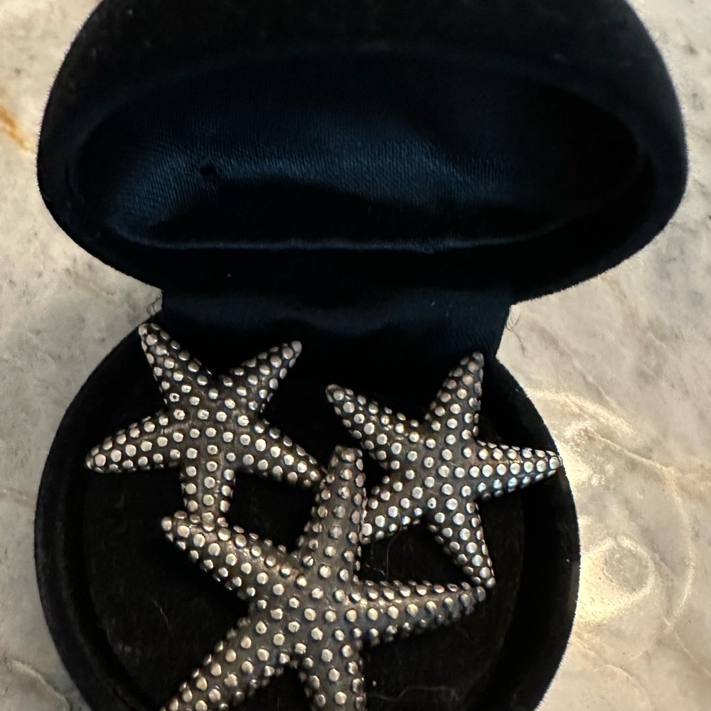 Starfish pendant and earrings